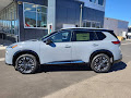 2025 Nissan Rogue AWD Platinum