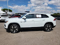 2024 Volkswagen Atlas Cross Sport 2.0T SE with Technology